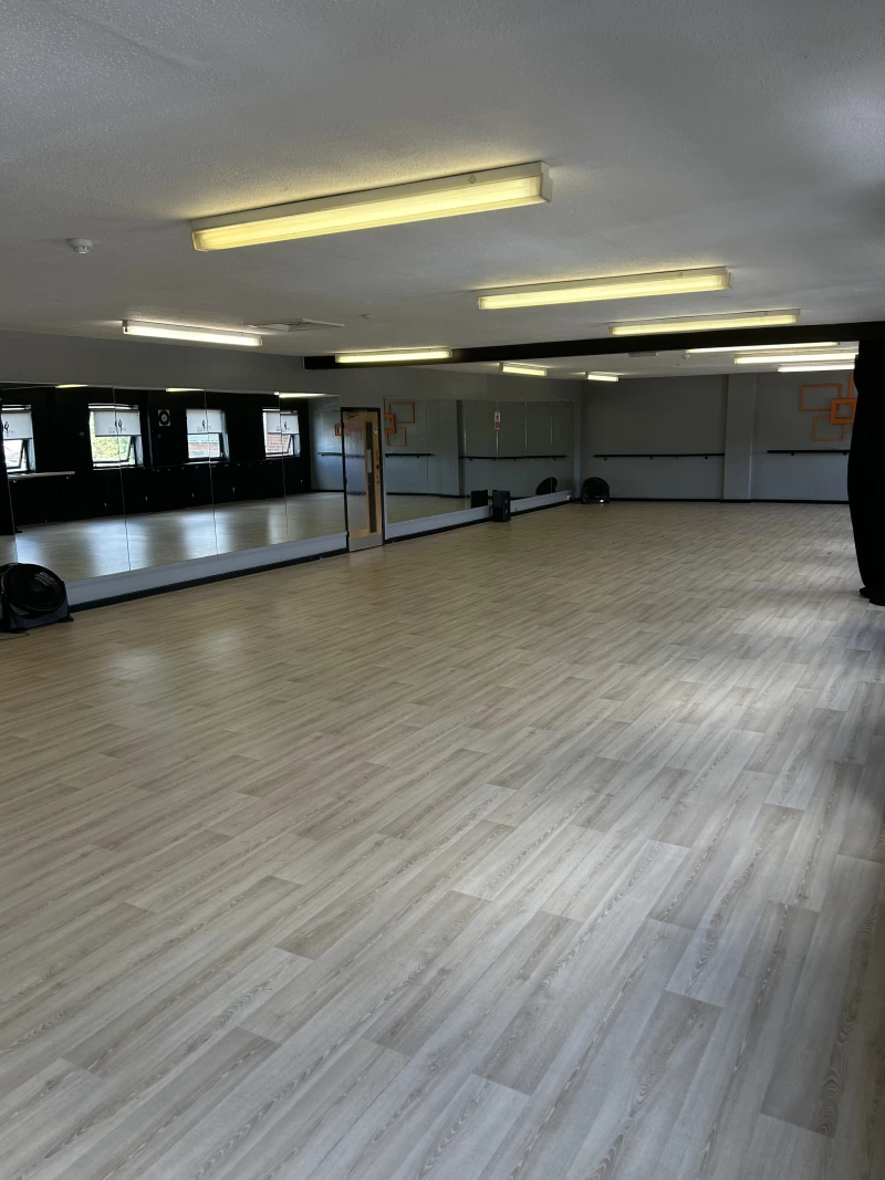 Spotlite Dance Studio Hampshire, England For Hire