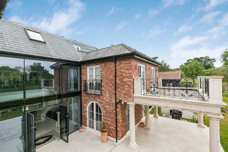 The Essex Mansion & Spa, Chigwell Essex, England For Hire